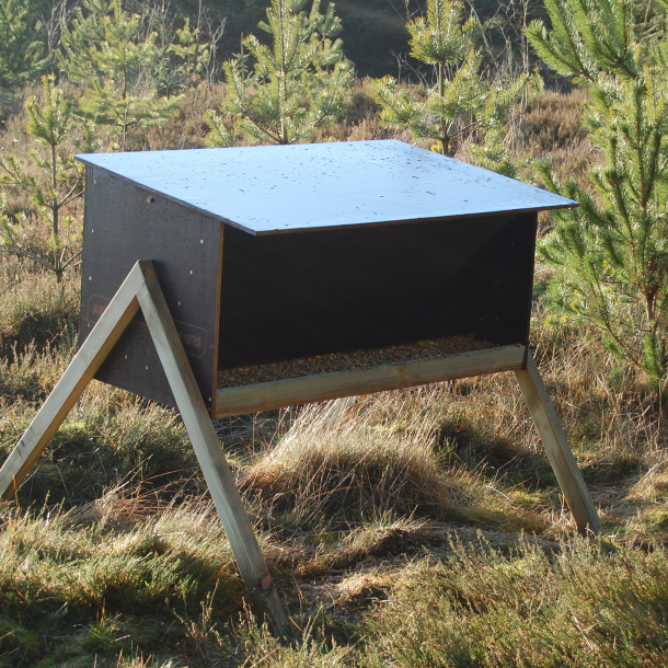 Foderautomat r�dyr, d�dyr og krondyr 325 L.